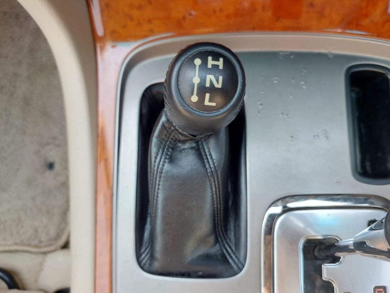 تويوتا لاند كروزر TOYOTA LAND CRUISER SUV RHD 2005 MODEL 4.2 L DIESEL AUTOMATIC(PM27948)