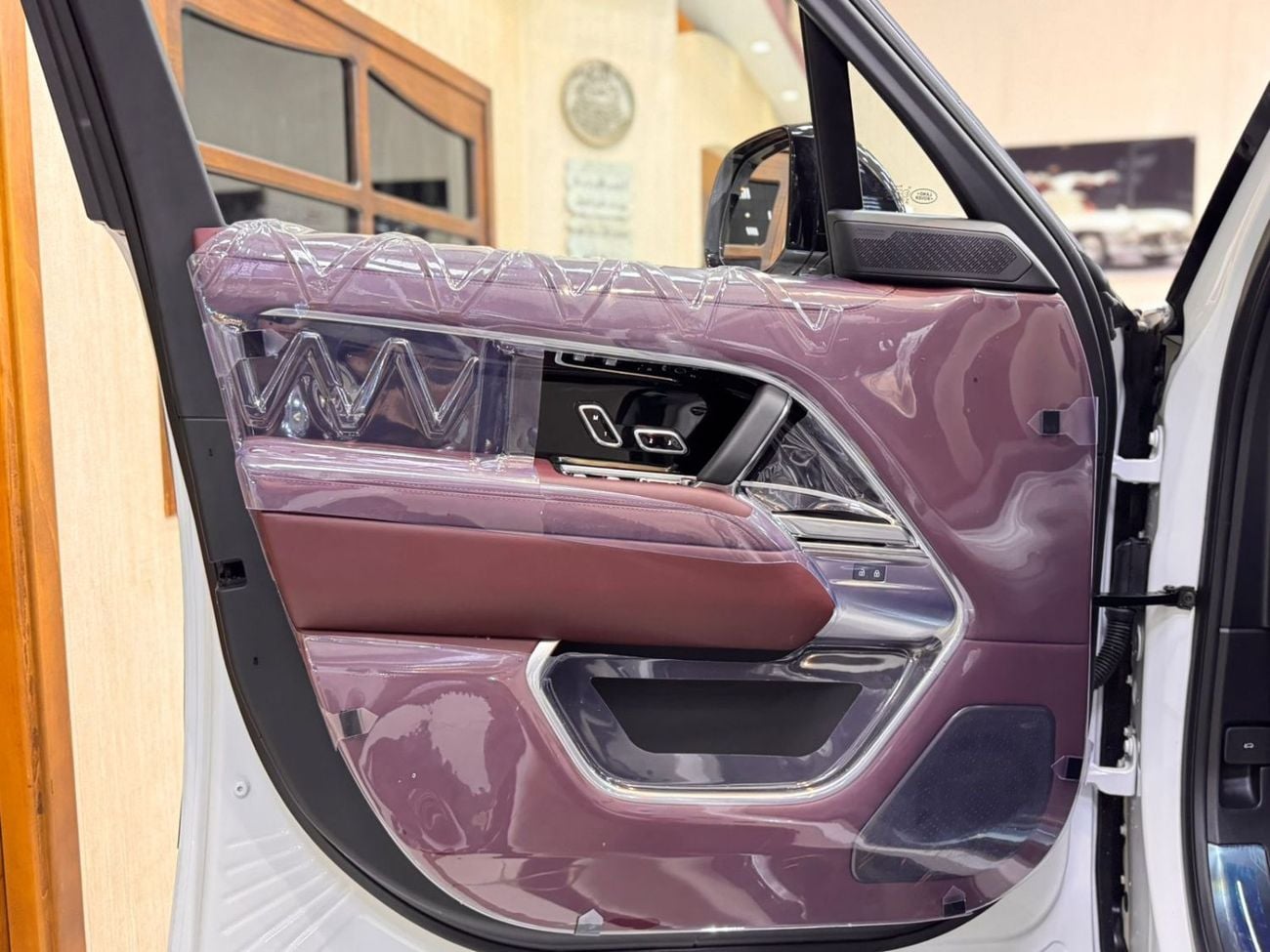 لاند روفر رينج روفر LAND ROVER RANGE ROVER AUTOBIOGRAPHY P 530 / GCC UNDER WARRANTY 2026