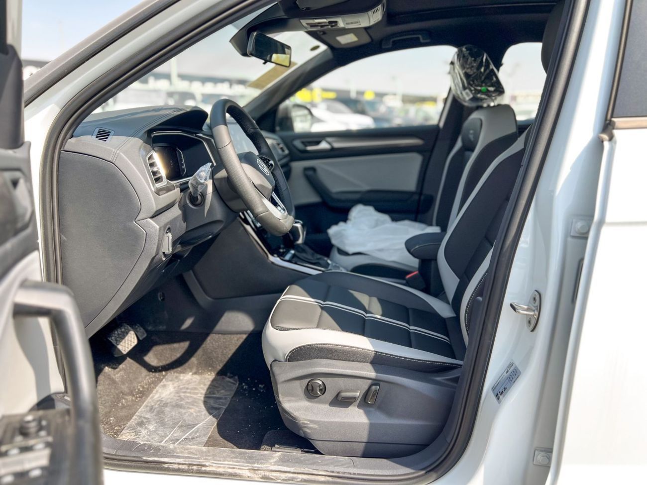 Volkswagen T ROC EXPORT ONLY - T ROC 1.5L TURBOCHARGED