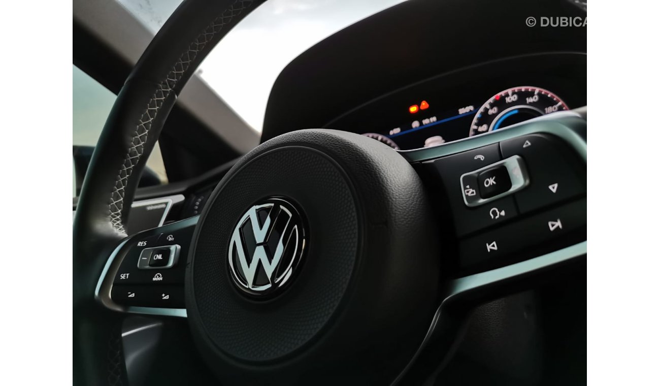 Volkswagen Arteon VW Arteon R-Line turbocharged (full option) top of the range
