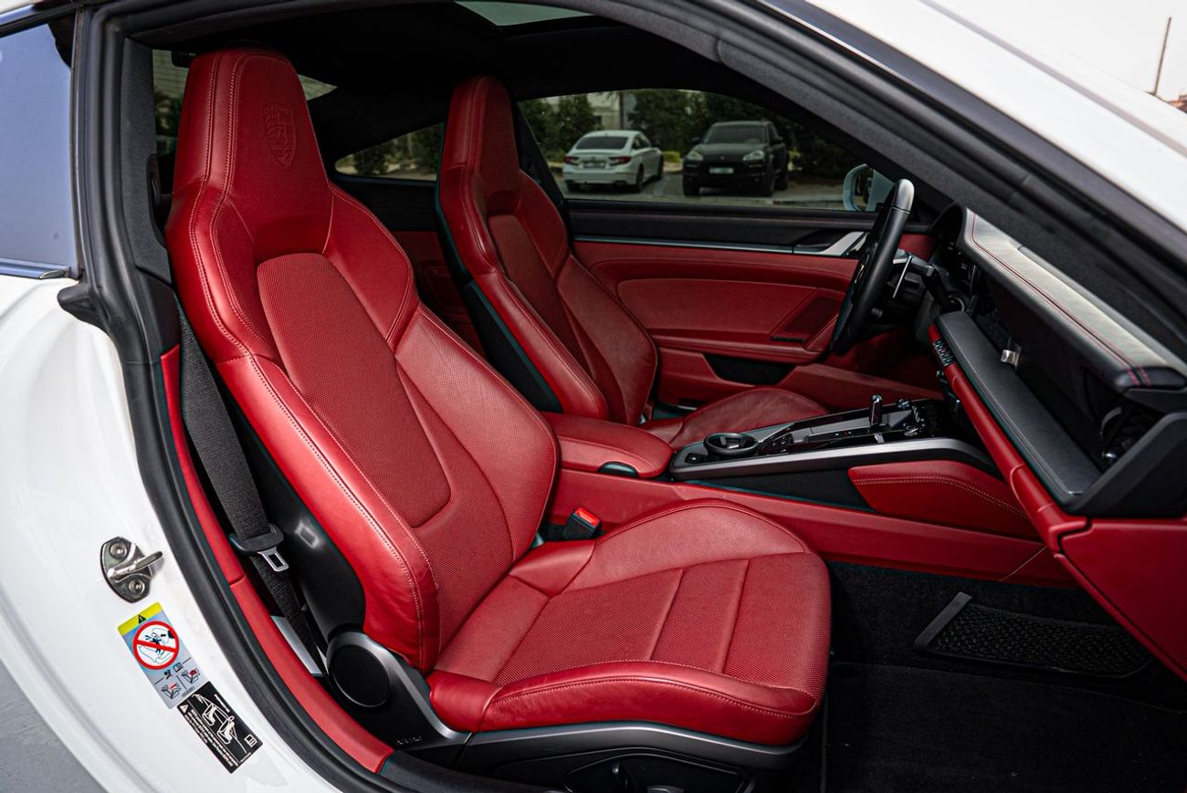 Porsche 911 Carrera 4S 3.0L (380 HP) Coupe Carrera 4S 3.0L (450 HP) Coupe