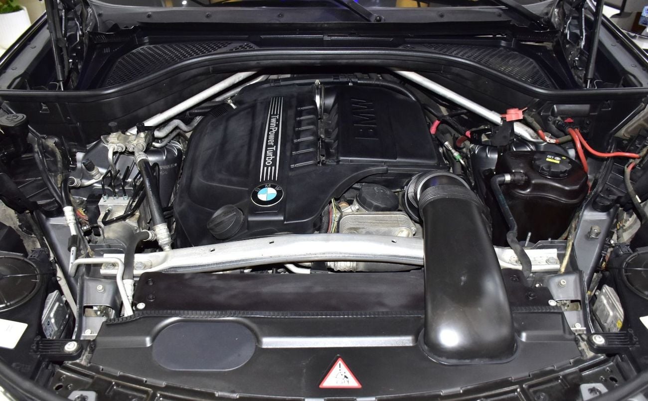 BMW X6 EXCELLENT DEAL for our BMW X6 xDrive35i ( 2015 Model ) in Grey Color GCC Specs