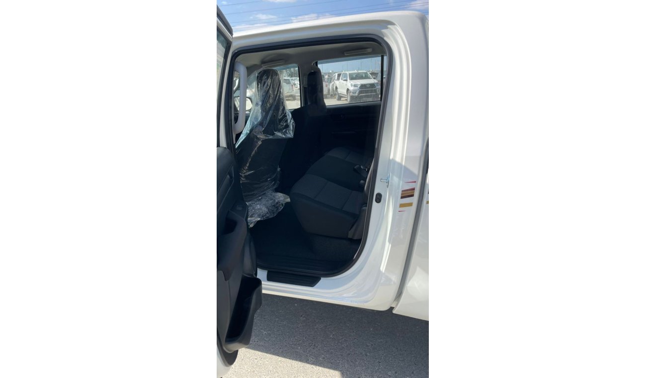 تويوتا هيلوكس 2022 Toyota Hilux 2.4L Diesel Manual with Power windows Brand New Few Units Only