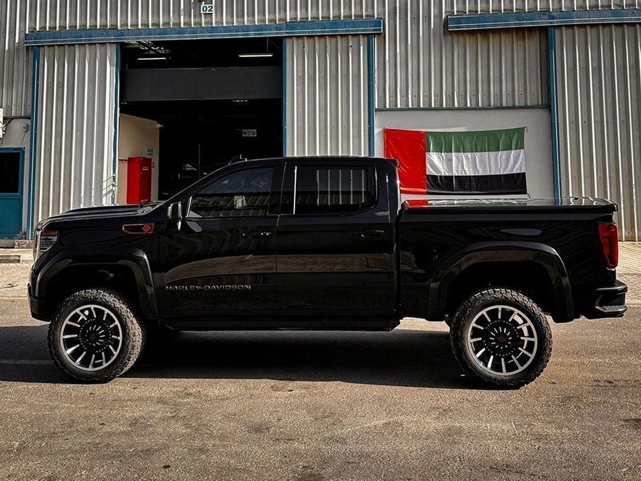 GMC Sierra Sierra 1500 Harley Davidson Edition 6.2L V8 in LEFT HAND DRIVE