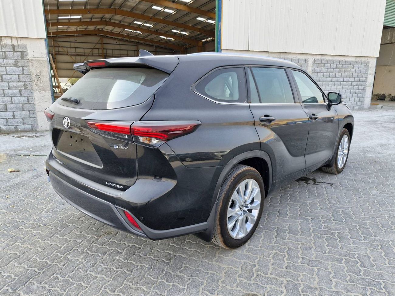 Toyota Highlander 2025 TOYOTA HIGHLANDER LIMITED 2.5L HYBRID GCC BRAND NEW 0KM