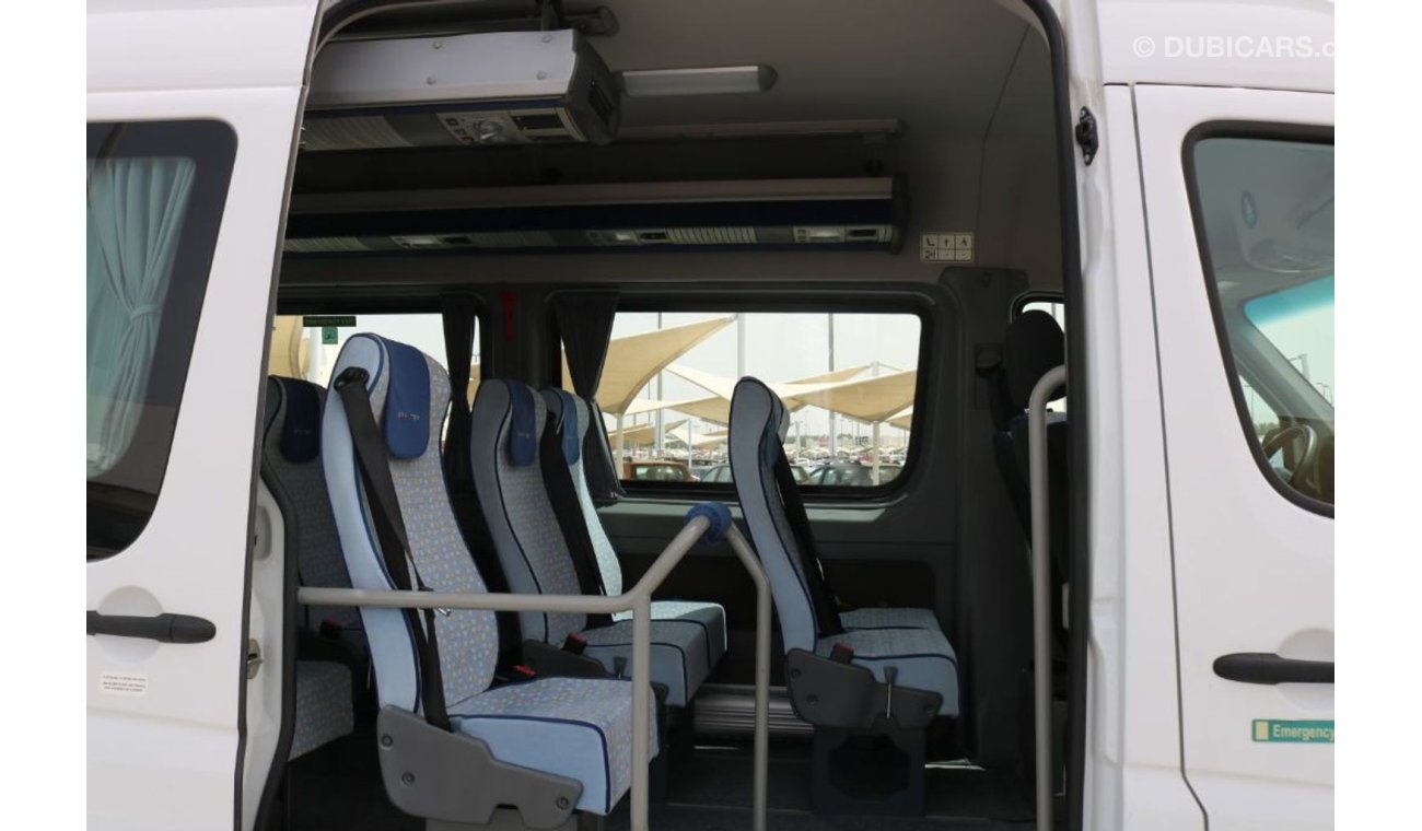 مرسيدس بنز سبرينتر 18 SEATER TOURIST VAN WITH GCC SPECS