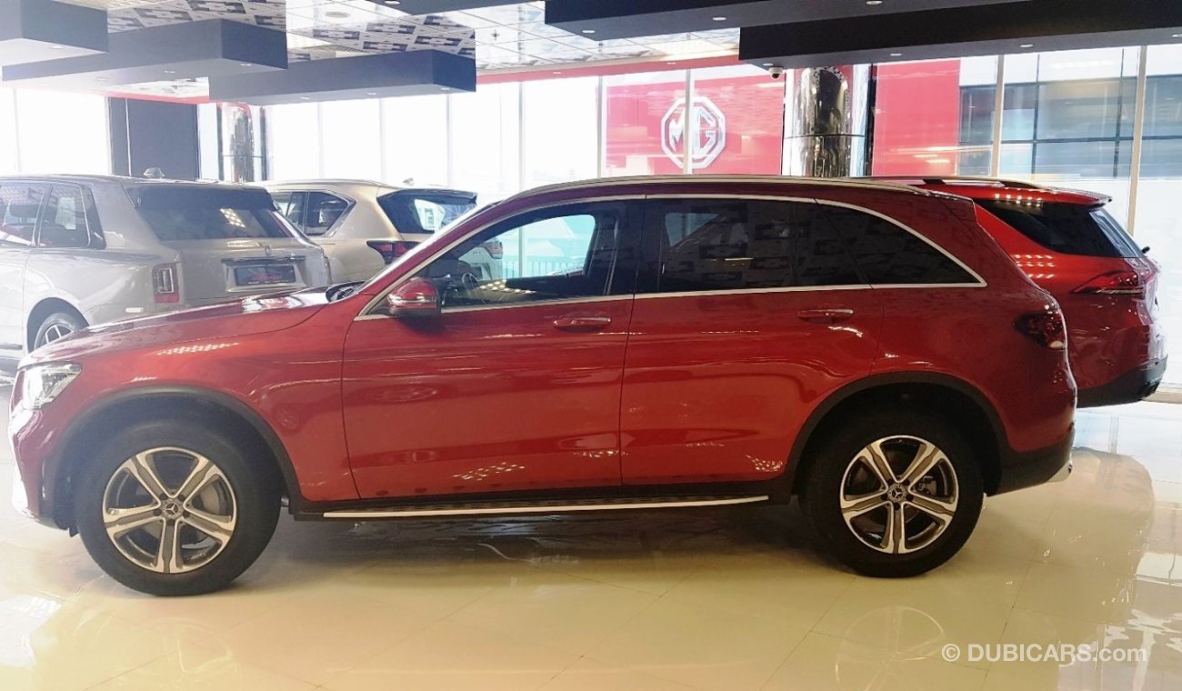 مرسيدس بنز GLC 300 MERCEDES BENZ GLC -350 -54000 KM