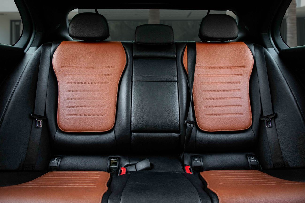 Mercedes-Benz C 200 3,330 P.M |  C200 AMG | 0% Downpayment | UNDER WARRANTY!