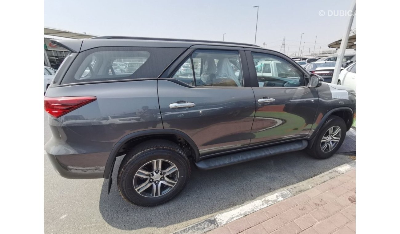 تويوتا فورتونر 2023 Toyota Fortuner 2.7L petrol 4WD Gray inside brown, Saudi spec