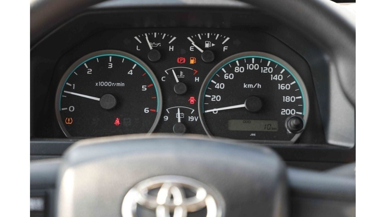 Toyota Land Cruiser Pick Up 2024 Toyota Land Cruiser 4.5 LC79 Double Cab - Beige inside Beige | Export Only