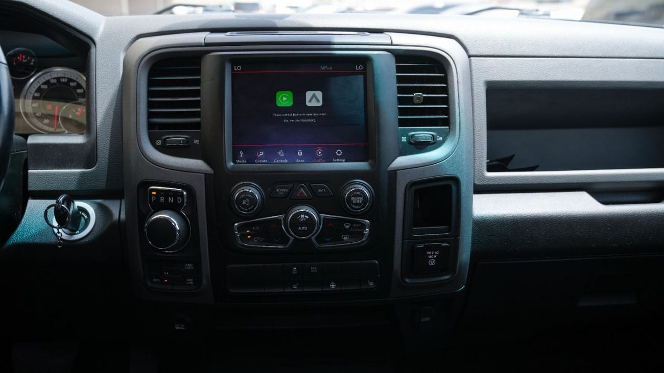 دودج RAM Dodge Ram 1500 SLT