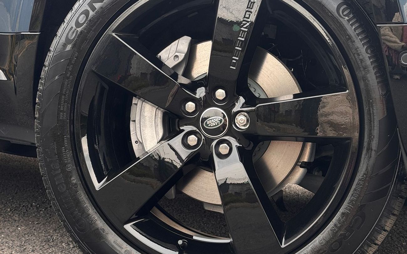 Land Rover Defender P300 110 2.0L (5 Seater) RIGHT HAND DRIVE