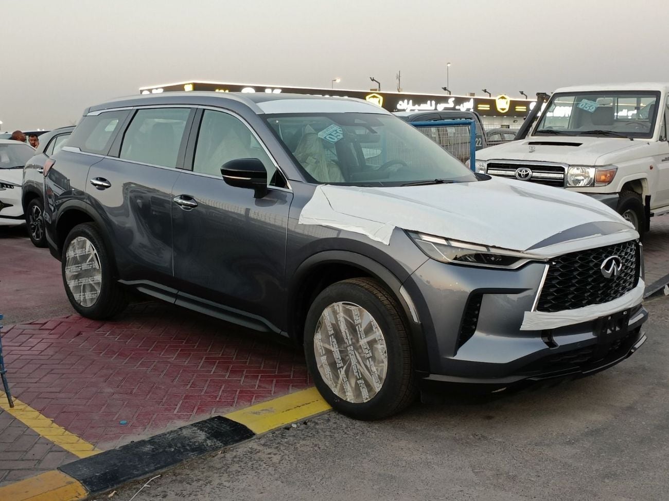 إنفينيتي QX60 3.5L LUXE Climate Package LUXURY CLIMATE PACKAGE / 3.5L PETROL V6/ PANORAMIC ROOF