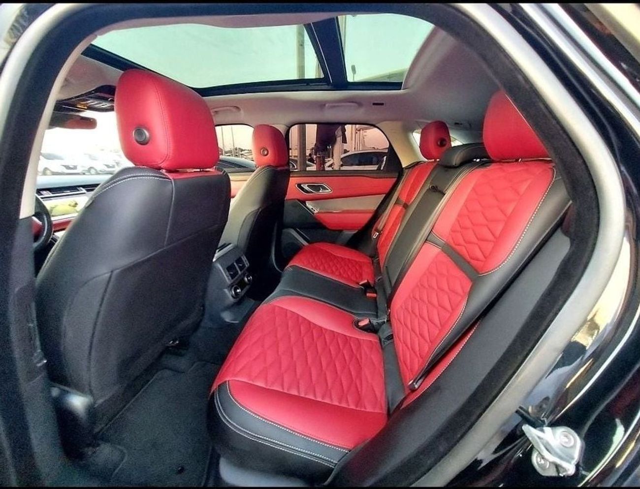 Land Rover Range Rover Velar P250 R-Dynamic SE 2.0L