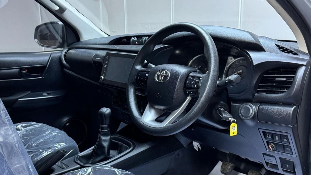 تويوتا هيلوكس HILUX SMART CABIN (1.5) MANUAL DEISEL
