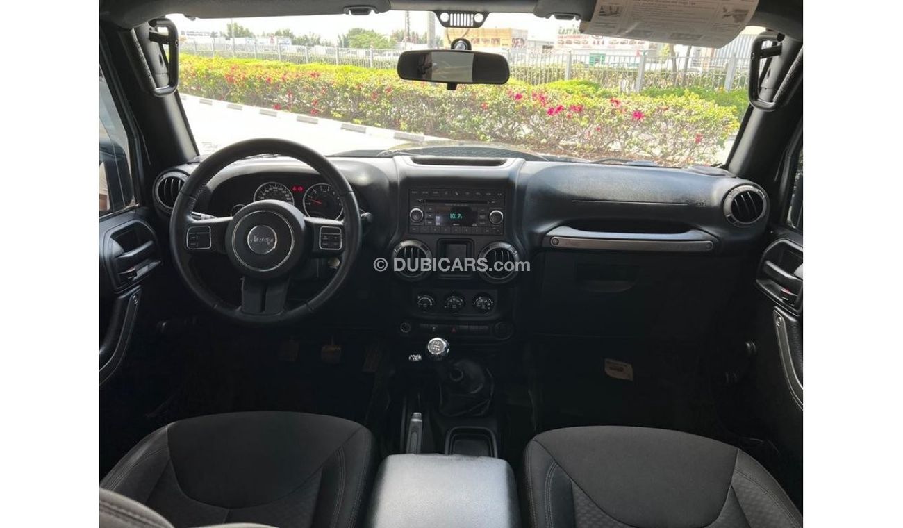 Jeep Wrangler JEEP WRANGLER SPORT 2017 GCC BODY KIT FULL SERVICE HISTORY WITH DEALER WARRANTY