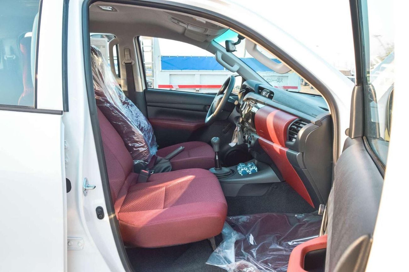 تويوتا هيلوكس DLX 2.4L 4WD DIESEL PICKUP 2026