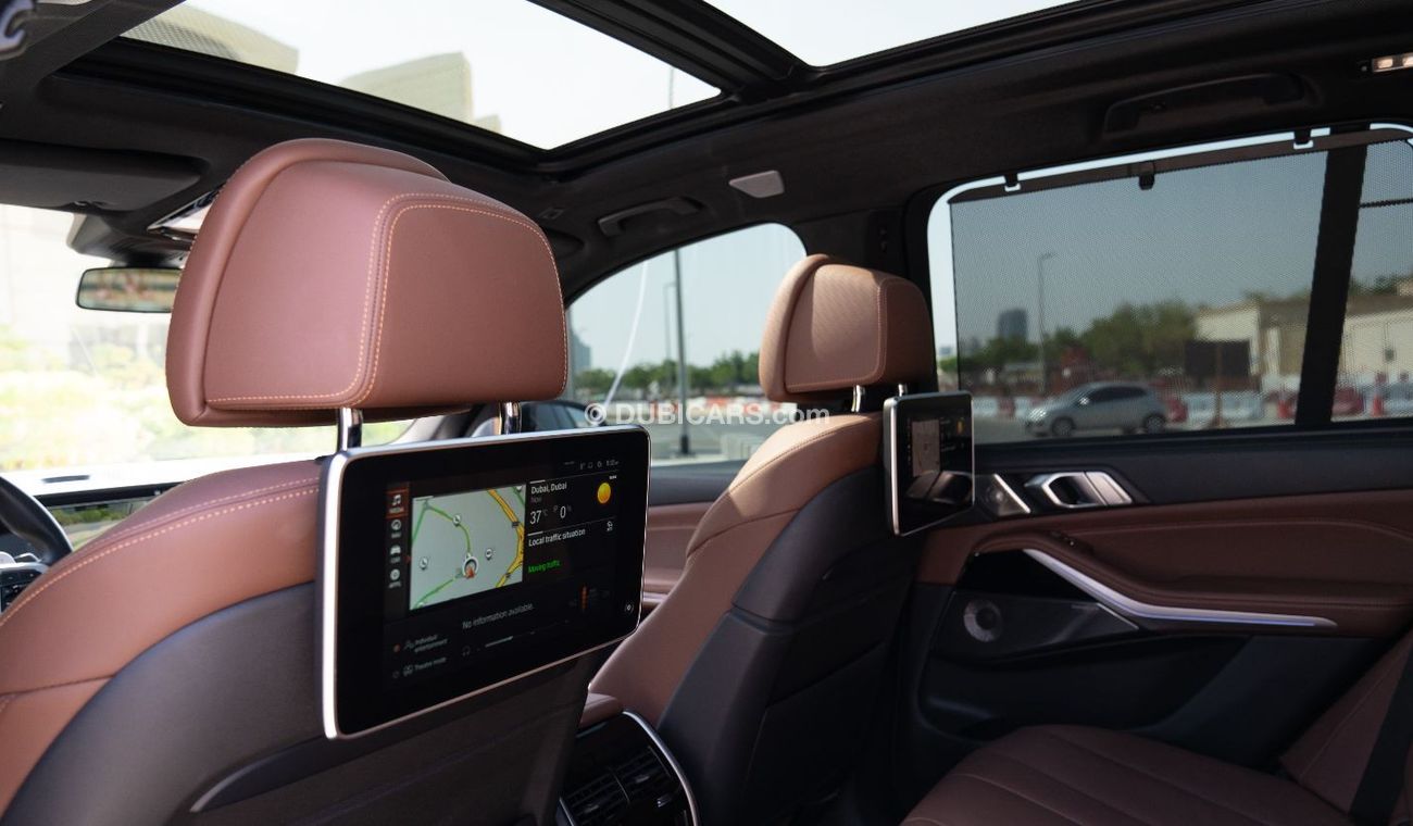 BMW X5 xDrive40i Luxury M Sport Package BMW X5 XDrive 40i Panoramic *M* -pack Head-up Display 2022 GCC Serv