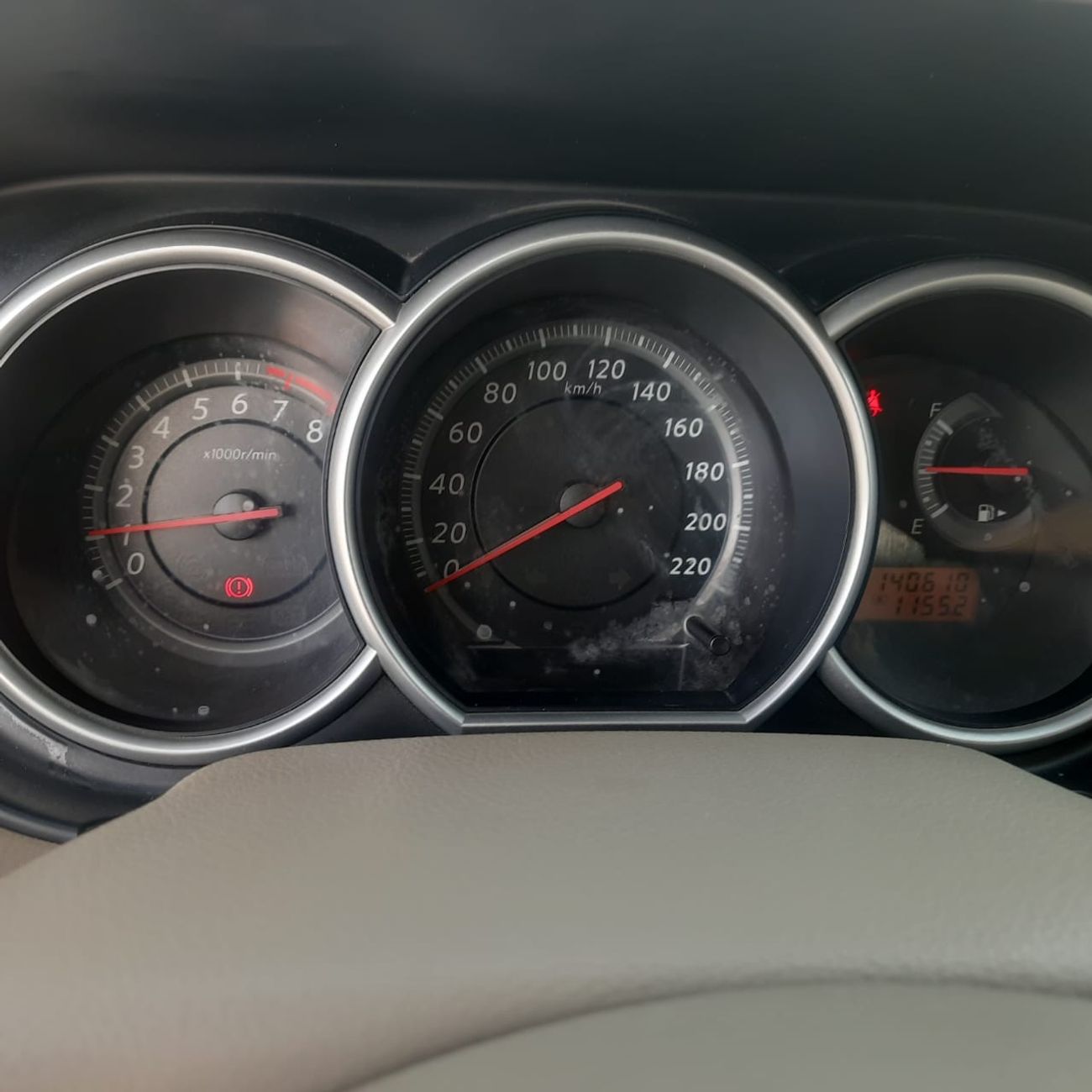 نيسان تيدا SL نيسان تيدا 2012 مواصفات خليجي فل اتوماتيك بحاله ممتازه جدا