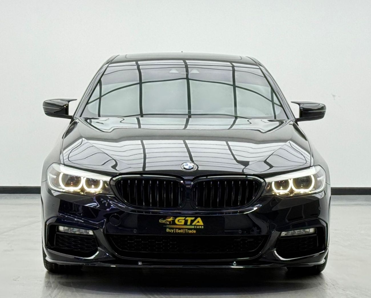 BMW 520i 2018 BMW 520i M-Kit, 2025 BMW Warranty, 2028 BMW Service Pack, Full Service History, GCC