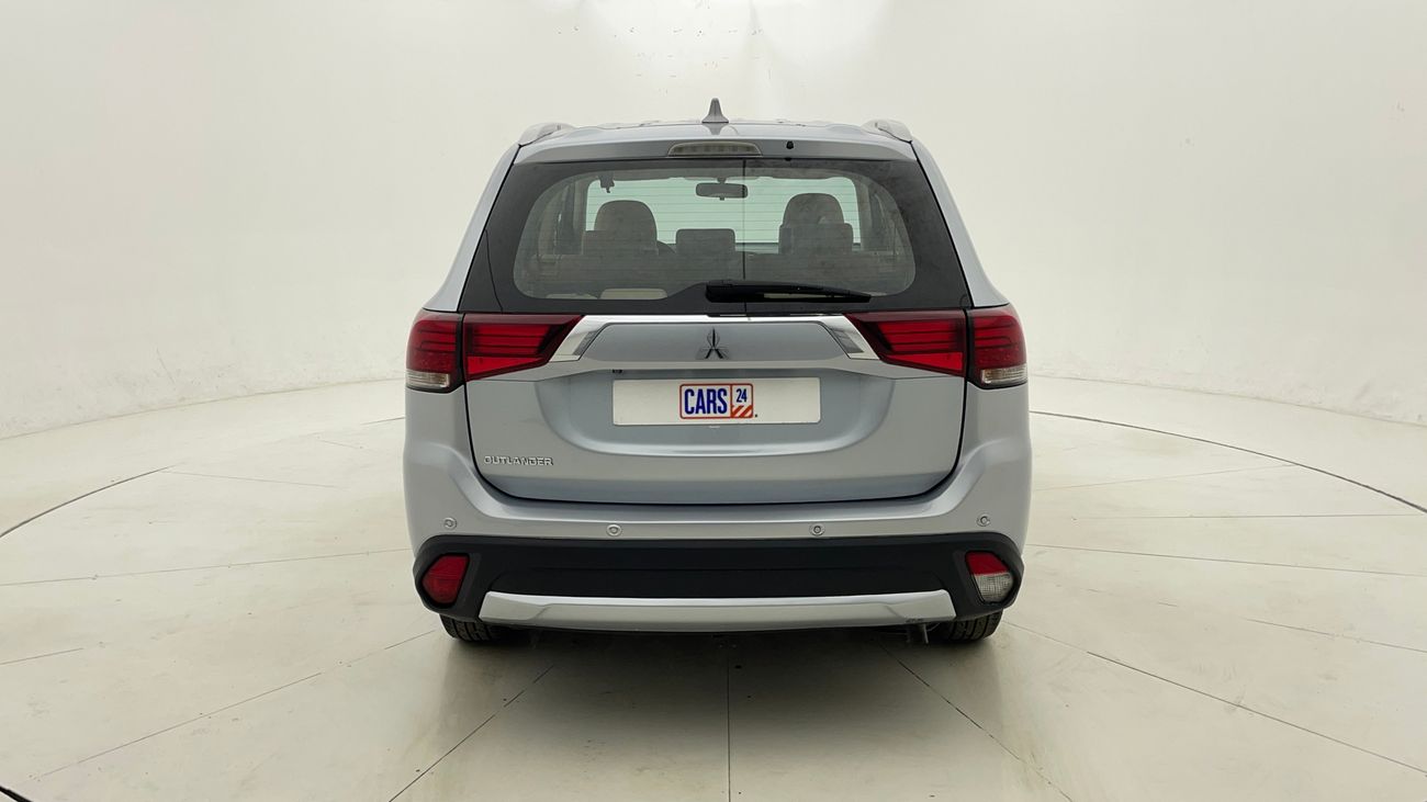 Mitsubishi Outlander GLS MIDLINE 2.4 | Zero Down Payment | Home Test Drive