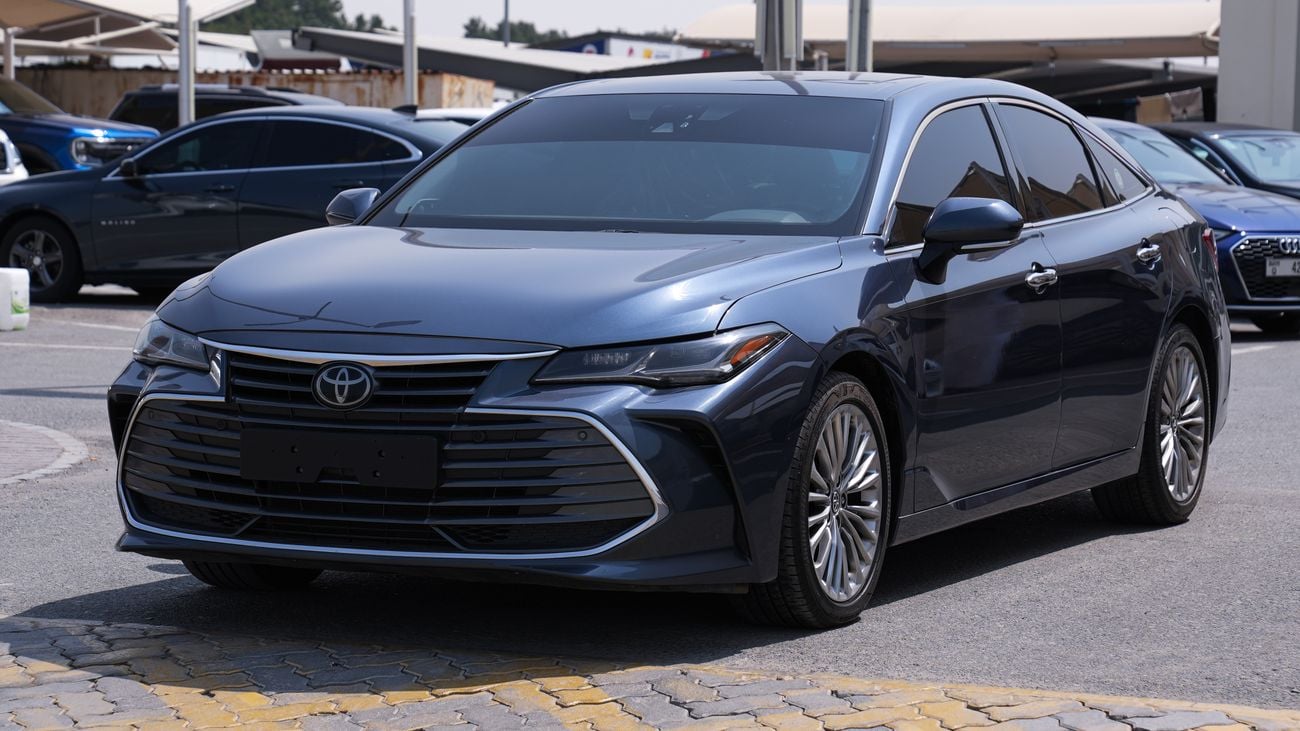 تويوتا افالون