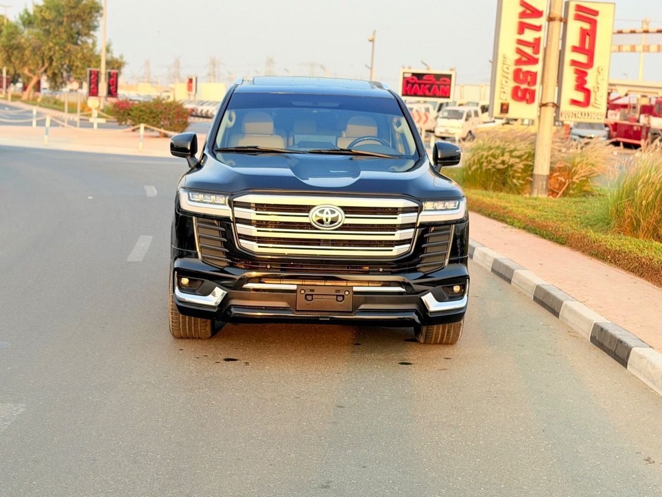 Toyota Land Cruiser Toyota landcuriser GXR V6 Years 2020 upgrade inside and outside 2025 full option 4.0 L petrol
