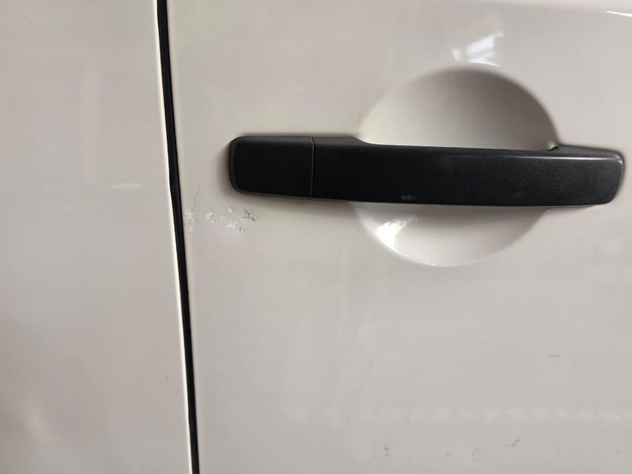 Nissan Pathfinder 4.L Engine - GCC Specs - New 5 Tires and Battery - Well Maintained