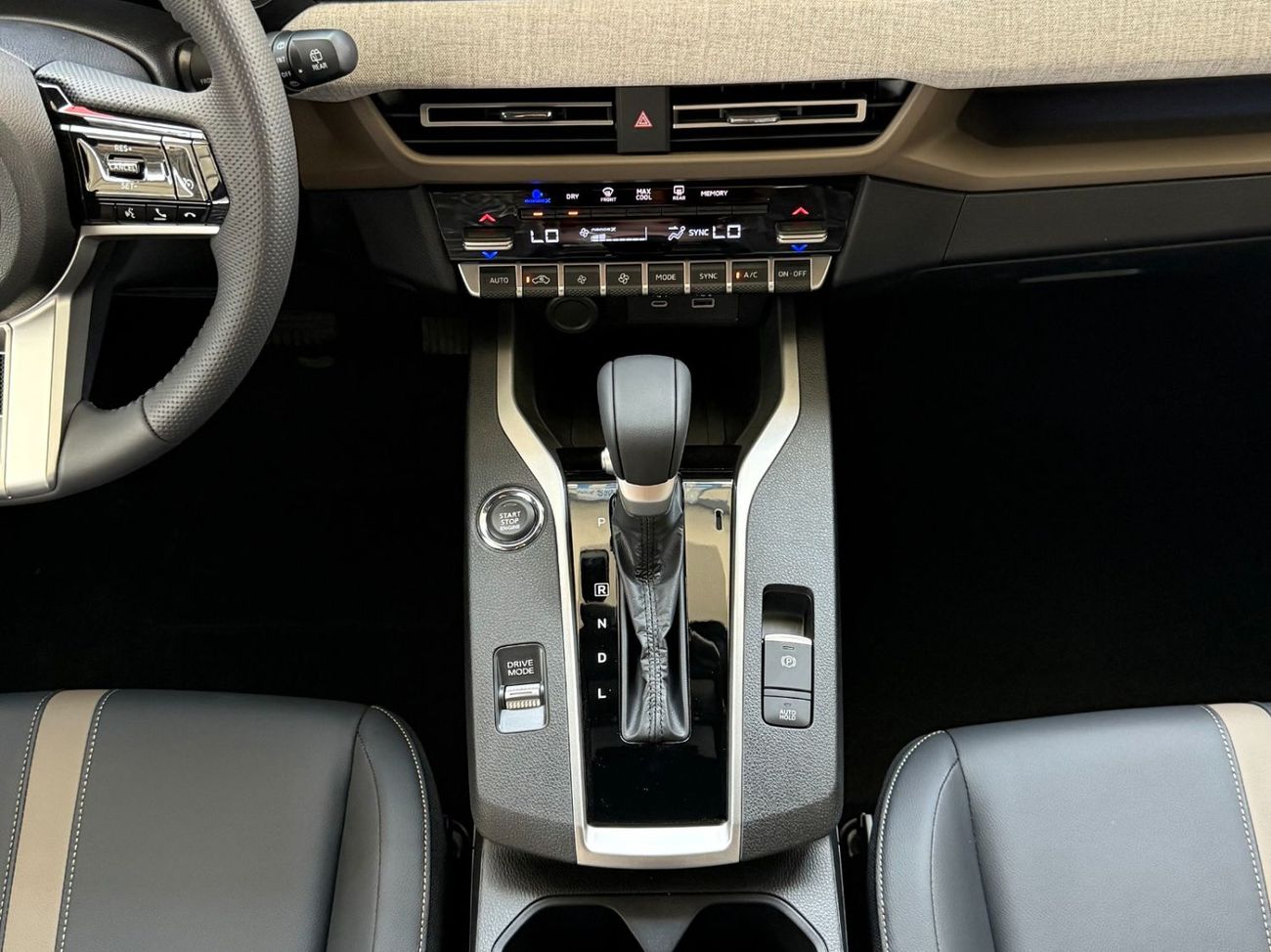 ميتسوبيشي Xforce MITSUBISHI XFORCE 1.5  PREMIUM **EXPORT ONLY**التصدير فقط خارج الخليج***