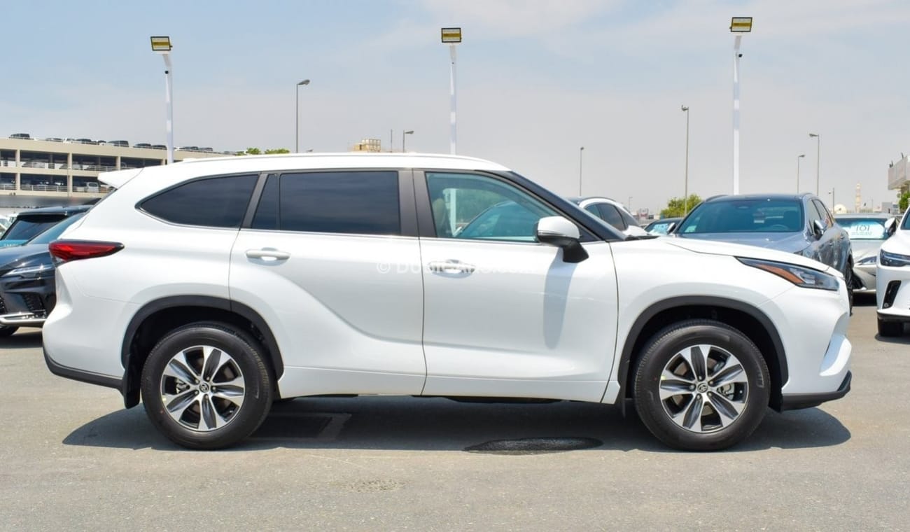 Toyota Highlander XLE AWD. Local Registration +10%