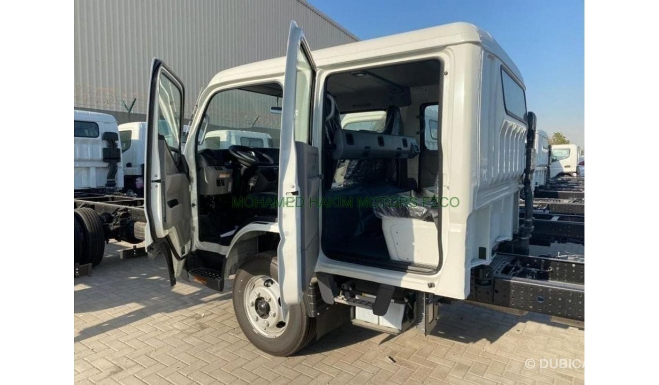 Mitsubishi Canter double  caB  chassis 4 ton