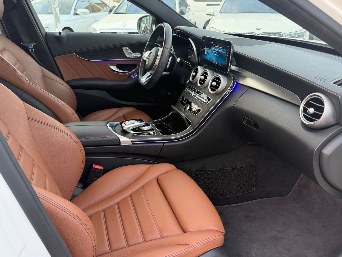 مرسيدس بنز C 200 AMG