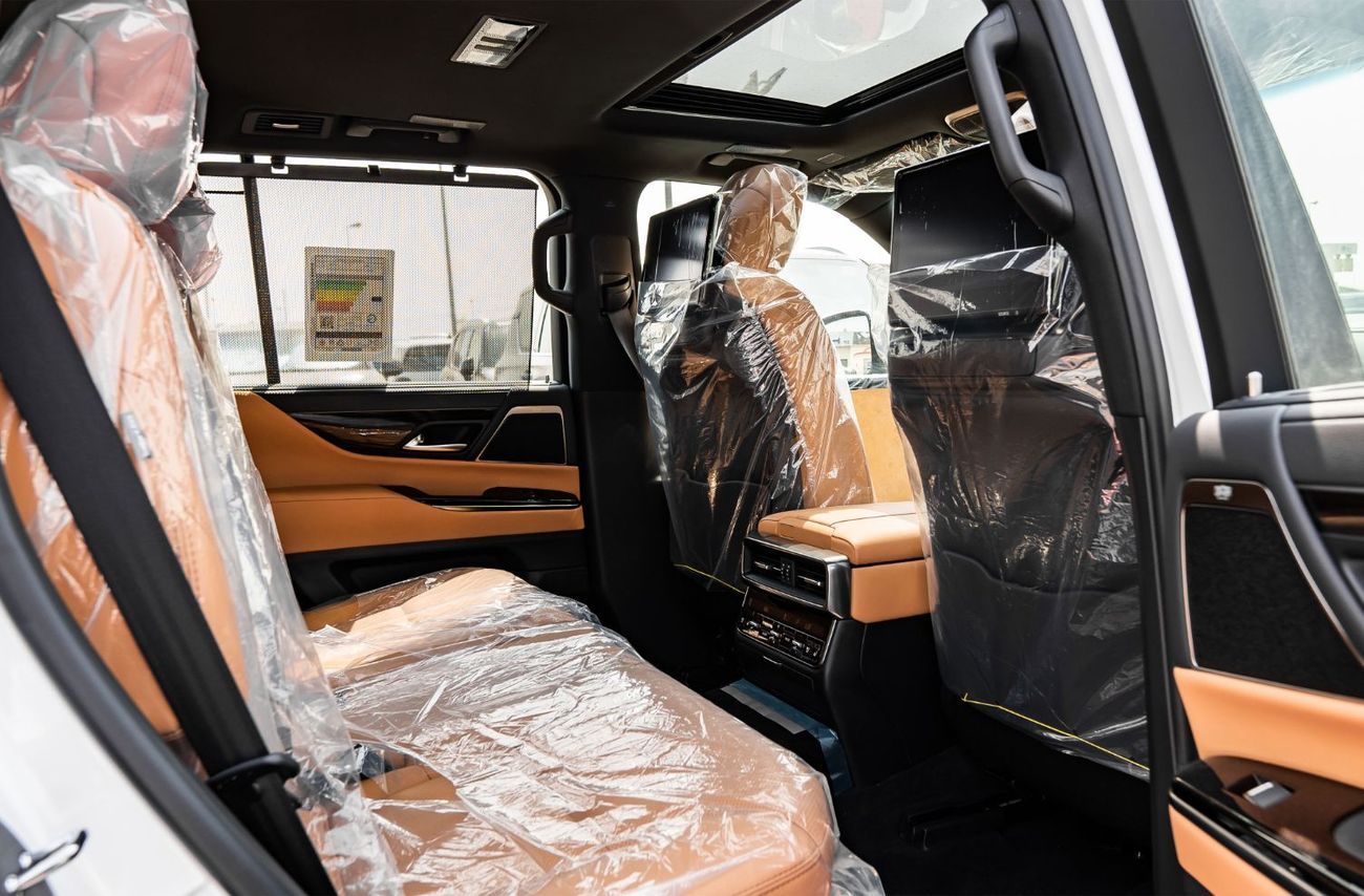 لكزس LX 700h 2025 Lexus LX700h Signature 3.5L AT Hybrid (White-Tan) 7 Seats