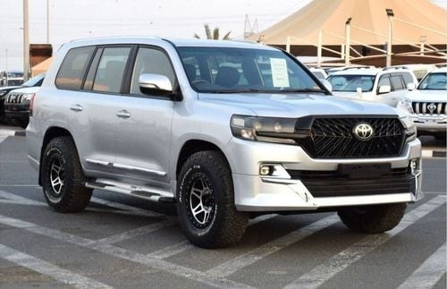 Toyota Land Cruiser V8 Diesel 4.5L (Right Hand)