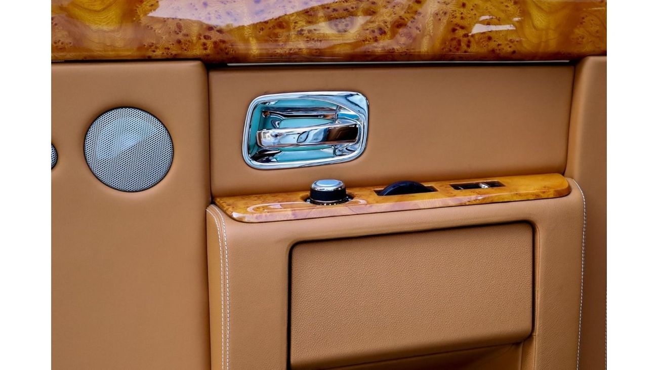 رولز رويس فانتوم Rolls-Royce Phantom 2010 GCC Flood Free.