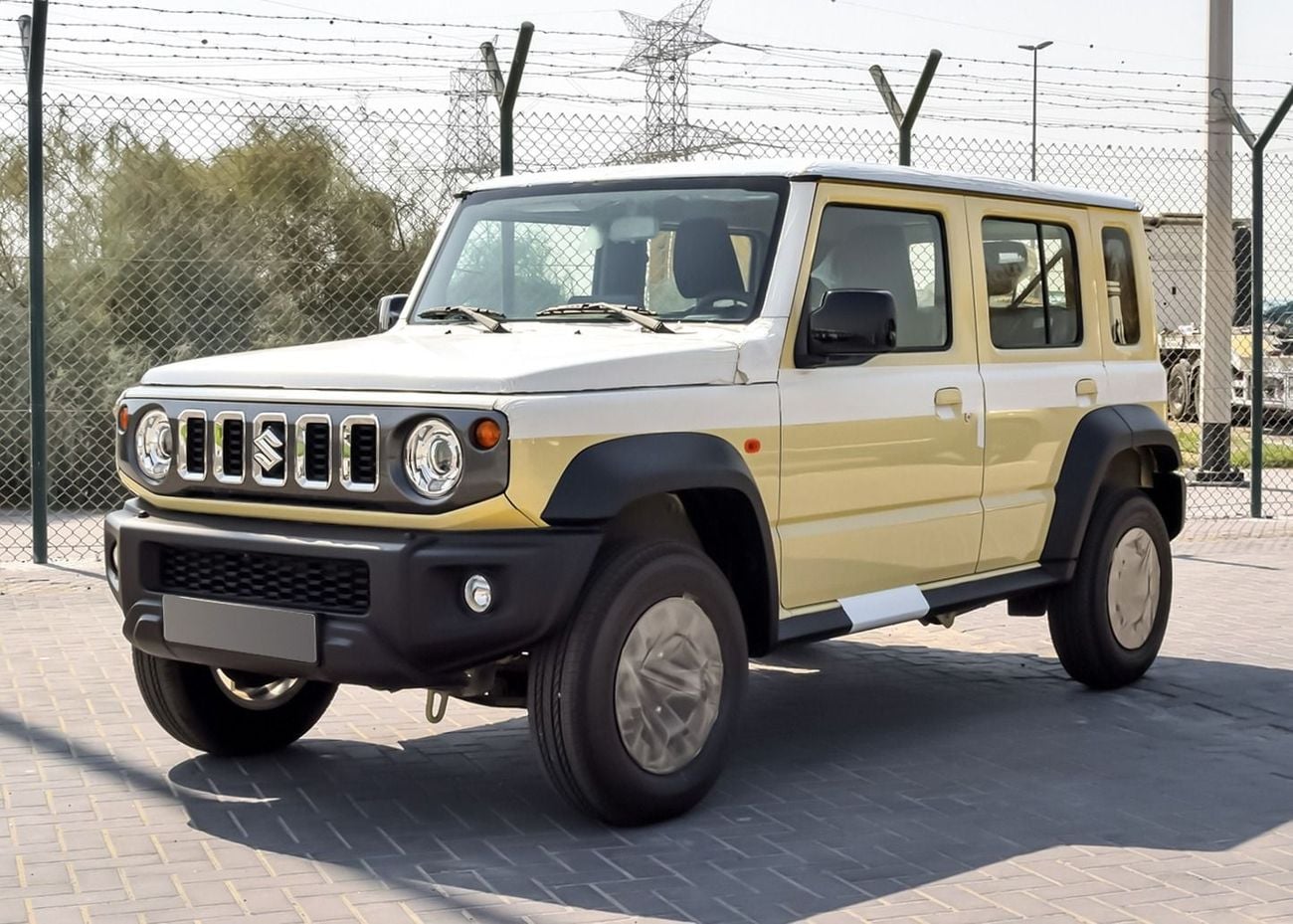سوزوكي جيمني GLX · 1.5L · 4 Cyl · Automatic · Petrol · SUV/Crossover · Four Wheel Drive · 4 seats · 5 door Petrol 5-Door Automatic 4WD (GCC Specs) – 2026 | For Export Only