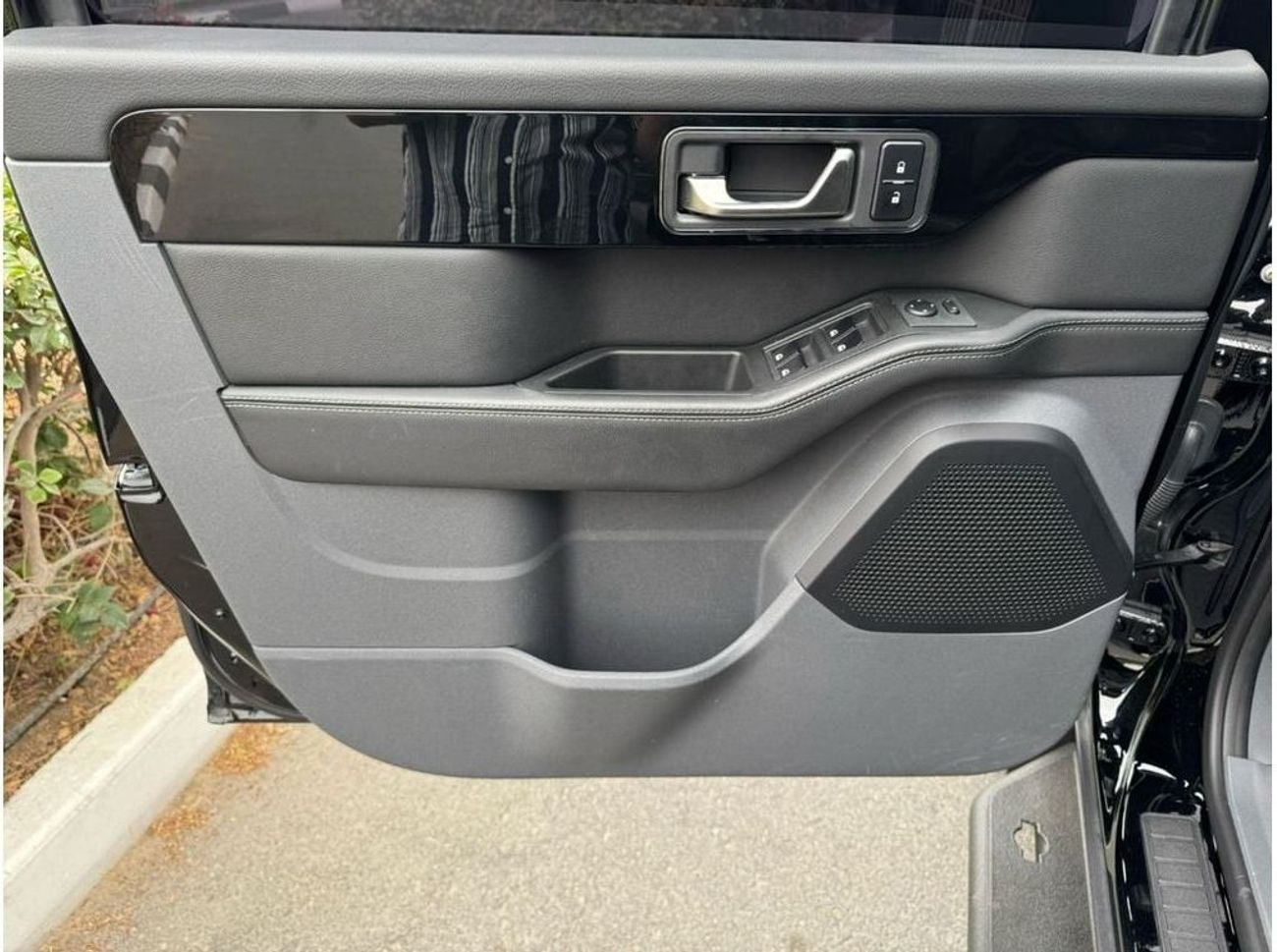 INEOS Grenadier FIELD MASTER GCC SPEC UNDER WARRANTY