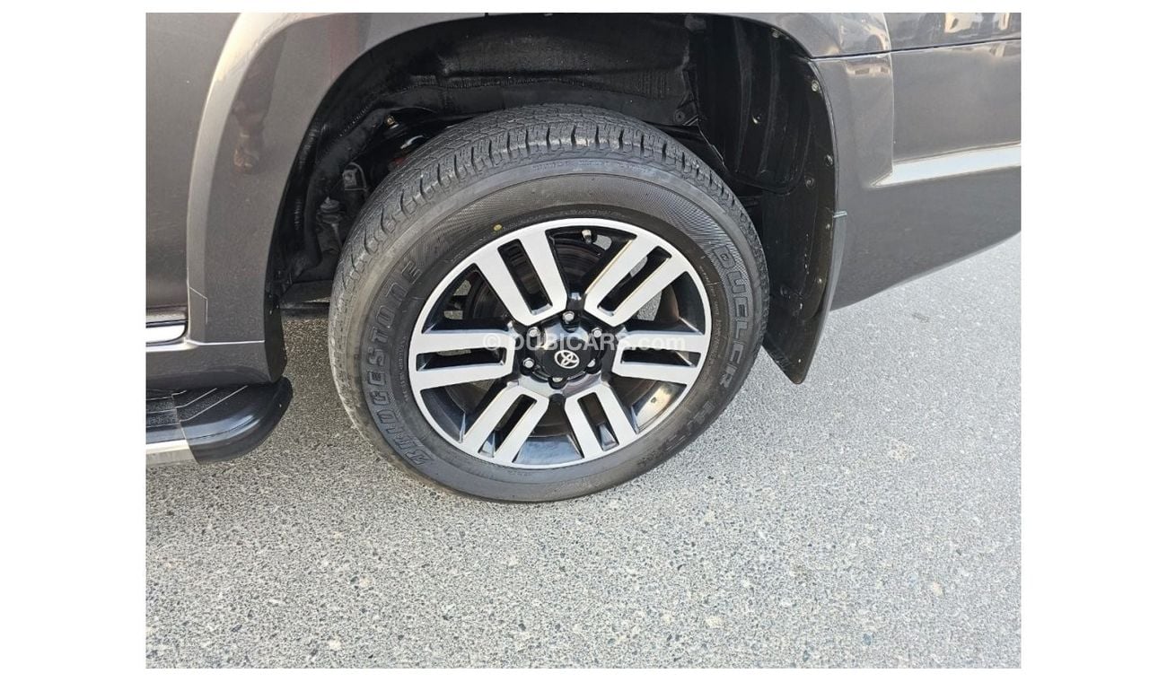 Toyota 4Runner 2018 Toyota 4Runner Limited 4x4 Full Option 4.0L V6 /