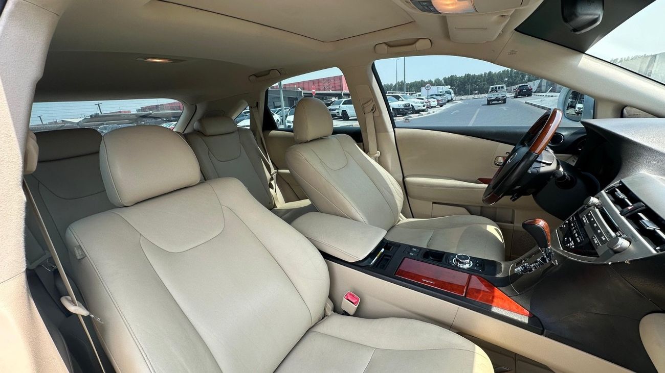 Lexus RX350 3.5L V6 FULL OPTION