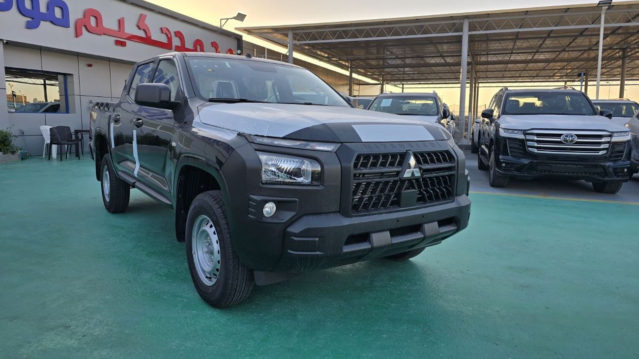 Mitsubishi L200 GLX 2.4L 4X4 DOUBLE CAB - MT - PETROL - 2025 MODEL