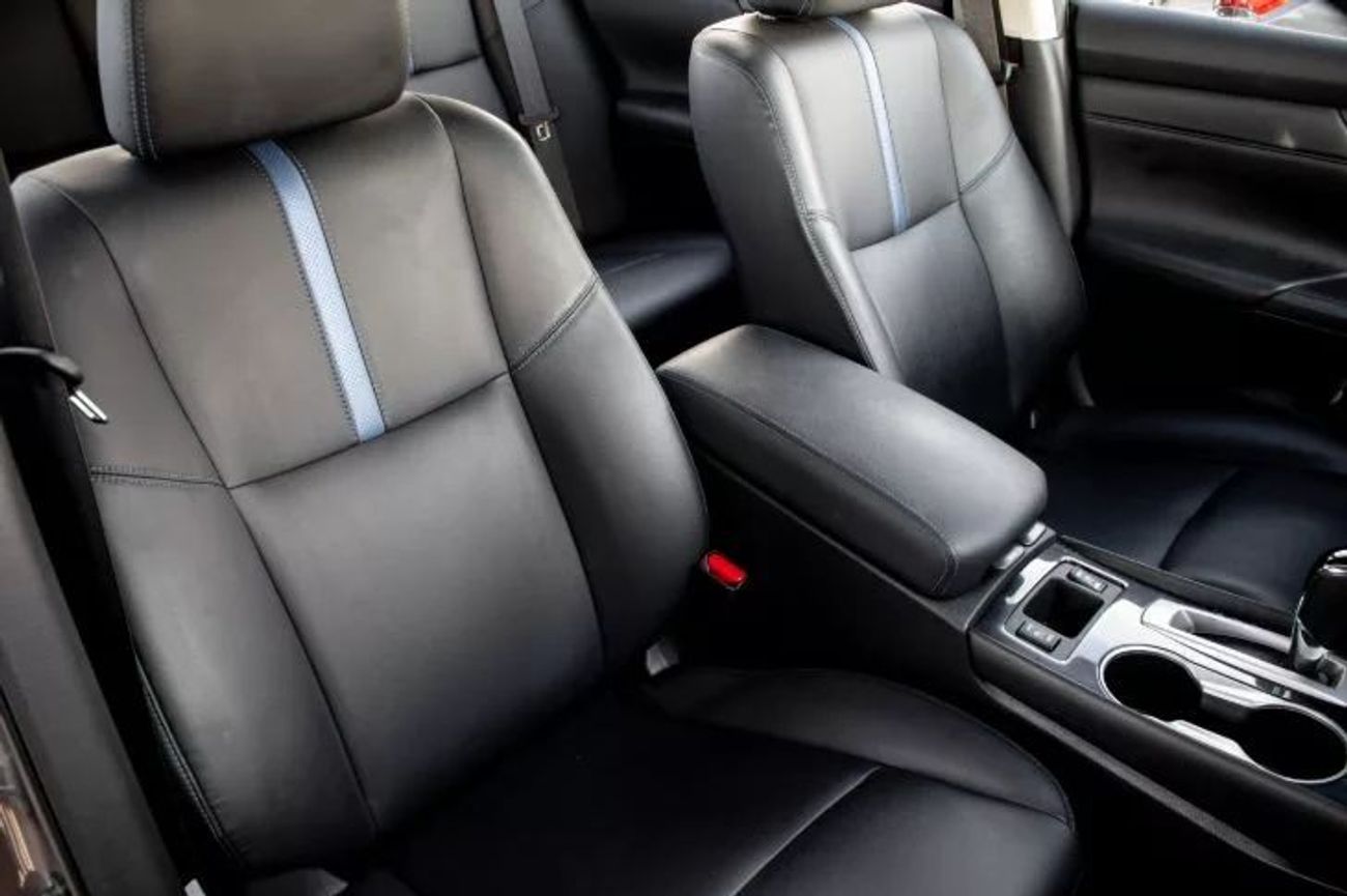 Nissan Altima SR sports