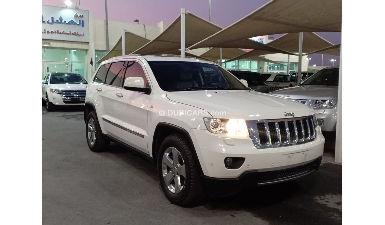 جيب جراند شيروكي جيب جراند شيروكي موديل 2011 خليجي السياره مسرفسه بالكامل بانوراما فل اوبشن ليمتد السياره جديده ولا ت