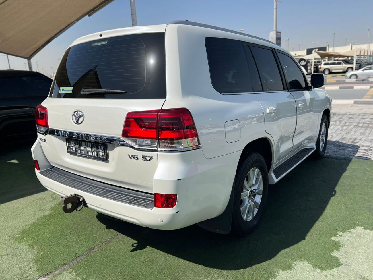 تويوتا لاند كروزر GXR 5.7 /V8
