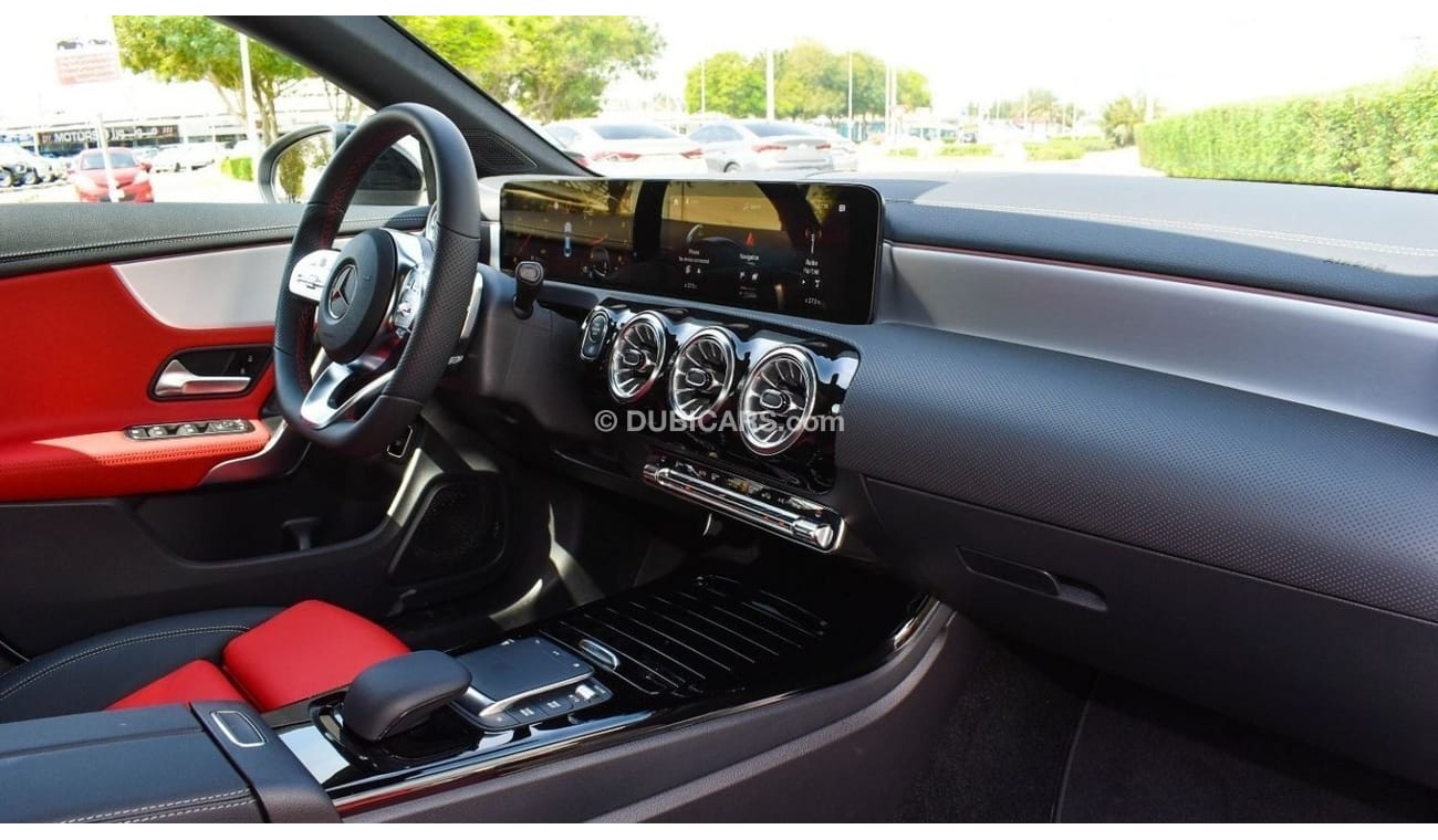 مرسيدس بنز CLA 250 Mercedes-Benz CLA 250 AMG | Night Package, 360 Camera | 2023 | Brand New