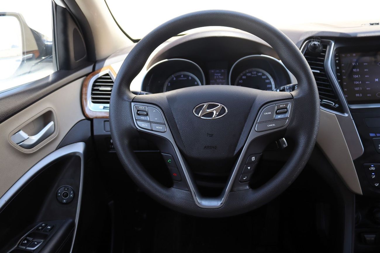 هيونداي سانتا في GL 2.4L FWD