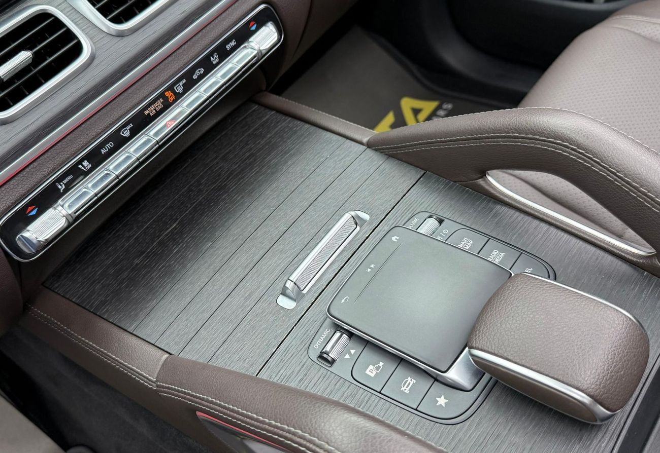 مرسيدس بنز GLE 450 AMG 2021 Mercedes Benz GLE 450 AMG 4MATIC, 2026 Mercedes Warranty, Full Mercedes Service History, GCC