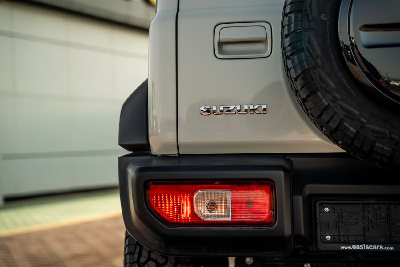 سوزوكي جيمني 1.5L GLX (A/T)