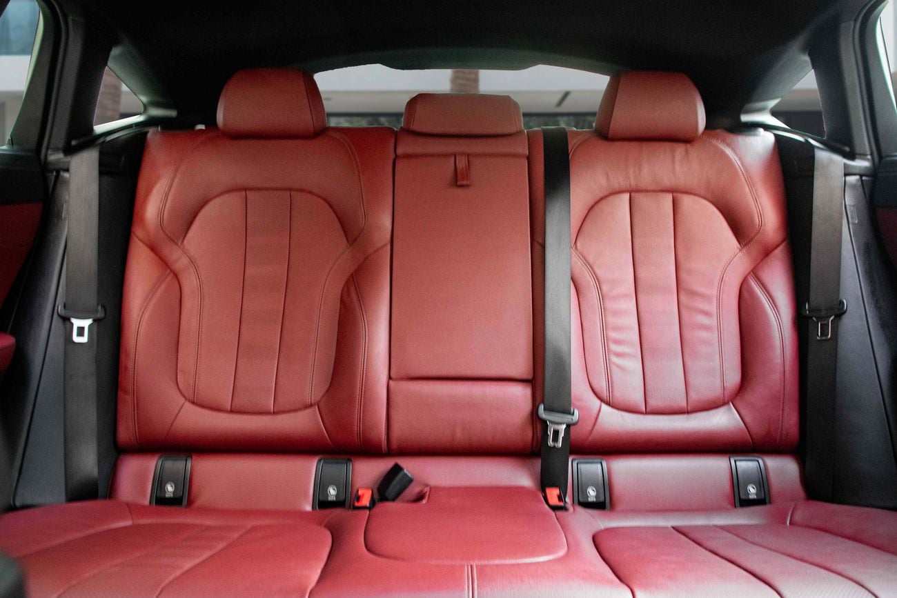بي أم دبليو X6 XDRIVE40I M SPORT X6 xDrive 40i M Sport | 4,015 P.M | 0% Downpayment | BMW Warranty