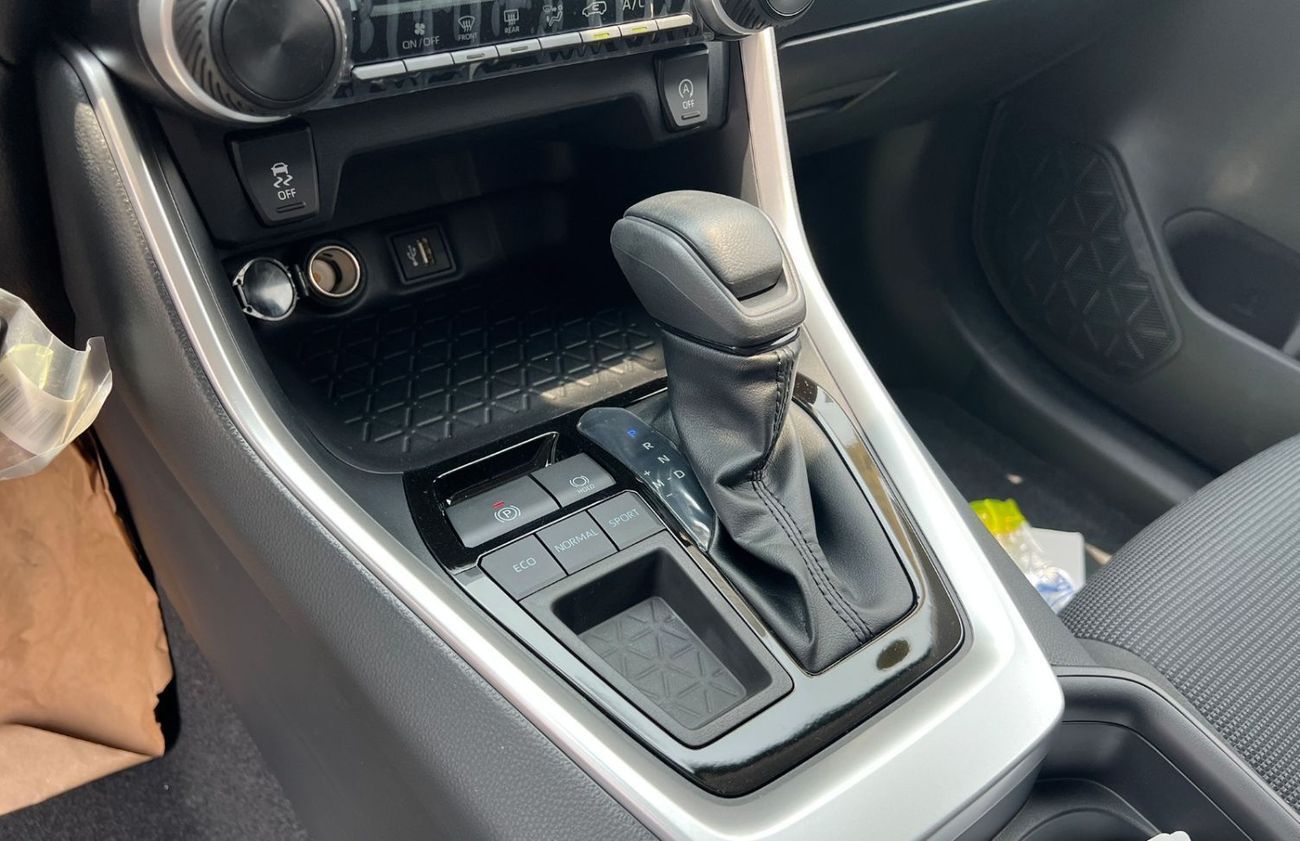 تويوتا راف ٤ 2025 RAV4 Basic EXPORT ONLY