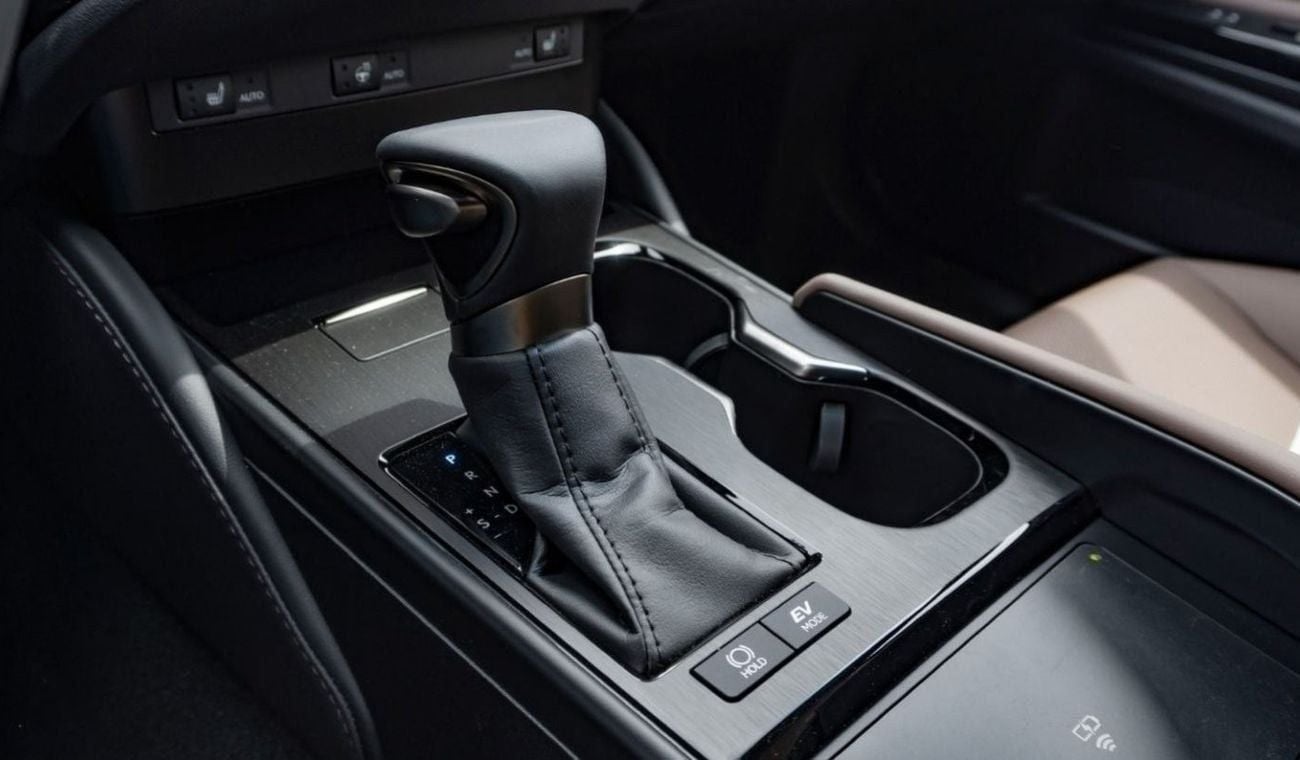 Lexus ES300h 2024 Lexus ES300 2.5L  HEV AT (Export price)